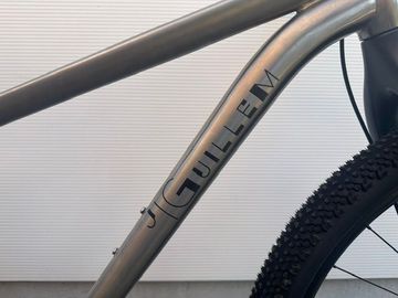 Used J Guillem Tomir 2023 Mountainbike, Light Gray — image 2 of 12