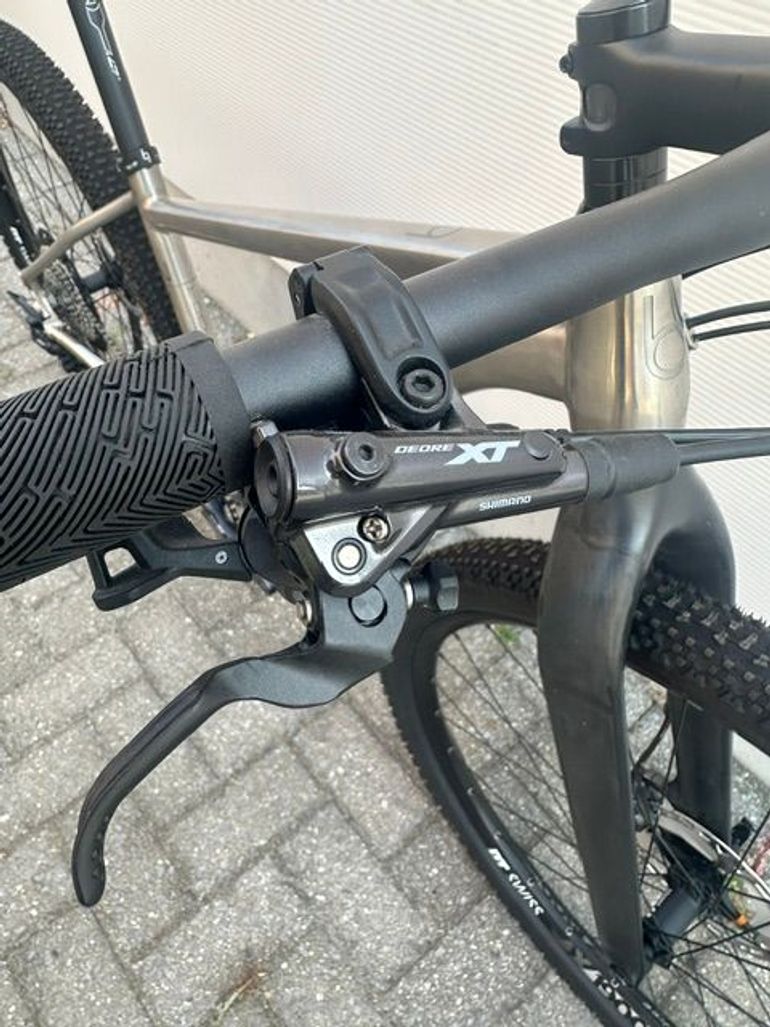 J Guillem Tomir 2023 Mountainbike d'occasion — image 10 sur 12