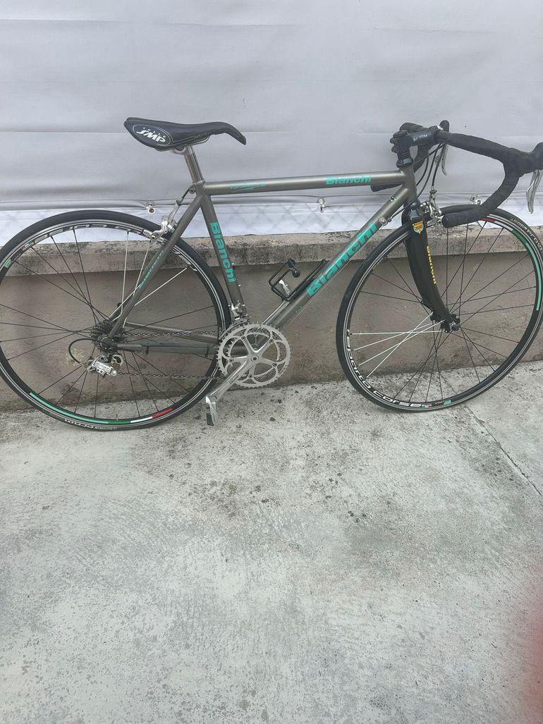 Bianchi Custom Campagnolo Chorus 2000 Road & Gravel d'occasion — image 9 sur 9