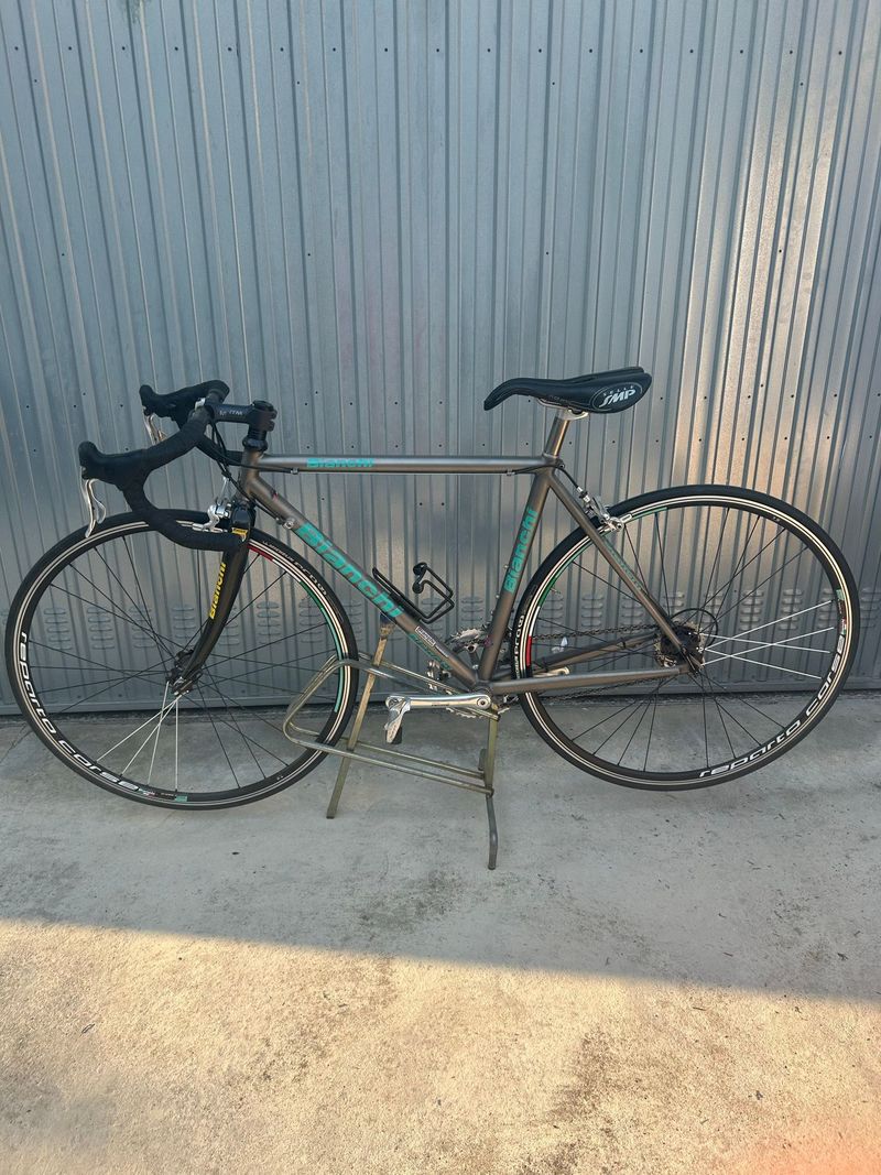 Used Bianchi Custom Campagnolo Chorus 2000 Road & Gravel