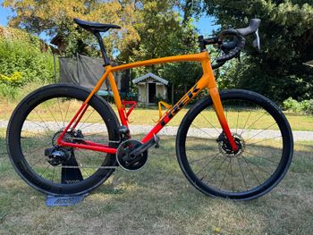 Used Trek Emonda SRAM Force eTap AXS 2022 Road & Gravel, Red — image 2 of 7