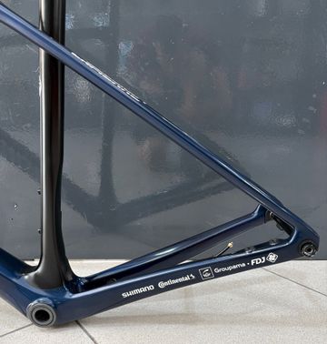 Used Lapierre Xelius SL 8.0 2023 Frameset 2023 Road & Gravel, Blue — image 8 of 12