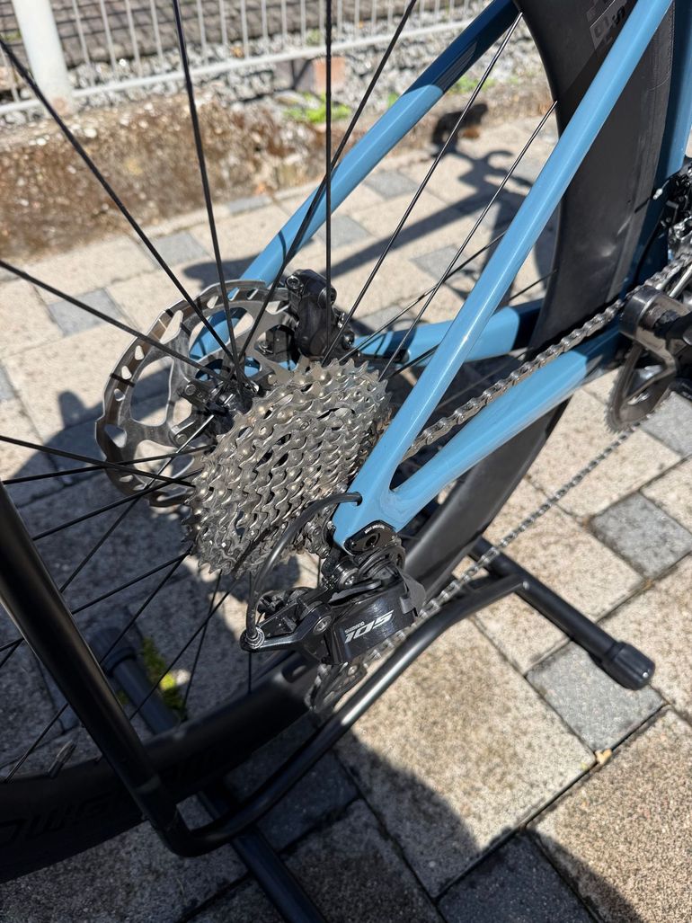 Used Cannondale SuperSix EVO Shimano 105 2024 Road & Gravel, Blue — image 3 of 10