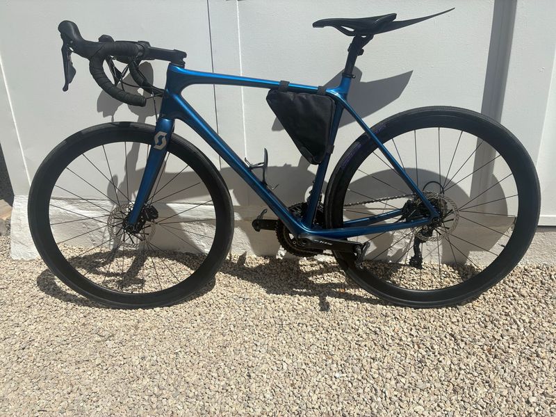 Scott Addict 20 disc 2020 2020 Road & Gravel de segunda mano