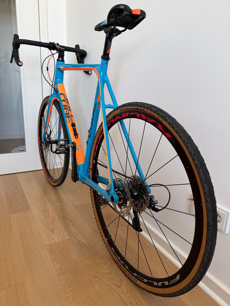 CUBE CROSS RACE SLT 2017 2017 Road & Gravel usato, Blu — immagine 4 di 11