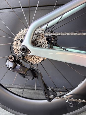 Použité Mendiz Custom Shimano Ultegra 2022 Road & Gravel — obrázek 3 z 12