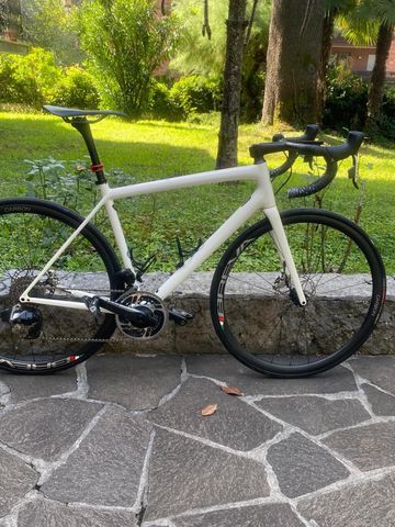Used Specialized Aethos Expert 2021 Frameset 2021 Road & Gravel, White — image 1 of 5