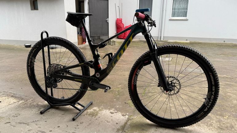 Używany Scott Spark RC SL 2022 2022 Mountainbike — zdjęcie 2 z 9