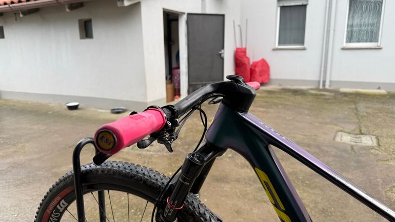 Używany Scott Spark RC SL 2022 2022 Mountainbike — zdjęcie 8 z 9