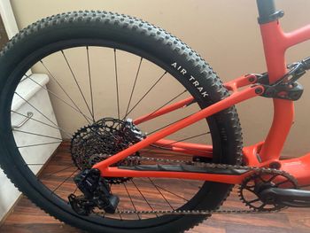 Brugt Specialized Epic 8 Comp 2025 2025 Mountainbike — billede 3 af 9