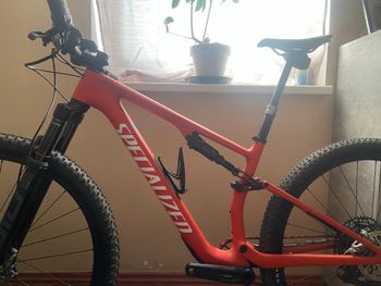 Brugt Specialized Epic 8 Comp 2025 2025 Mountainbike — billede 2 af 9