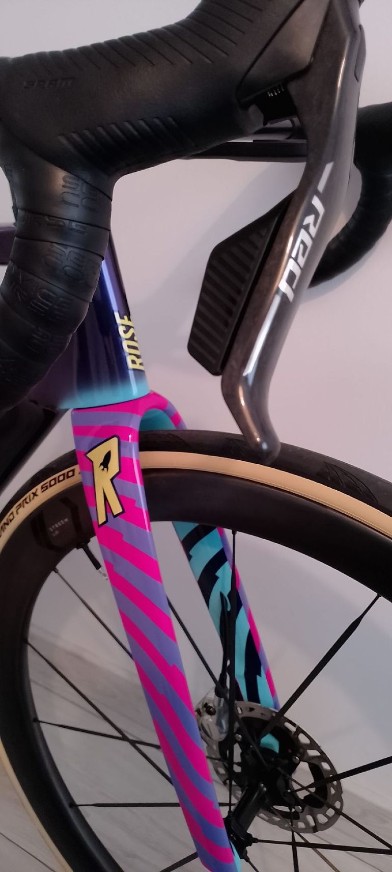 Rose Shave SRAM Red eTap AXS 2026 Road & Gravel d'occasion — image 3 sur 18