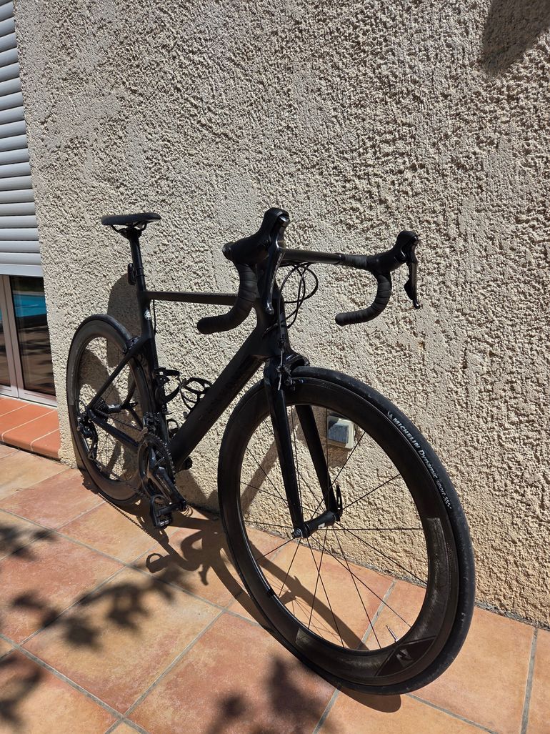 Used Canyon Aeroad CF SLX 9.0 2018 2018 Road & Gravel, Black — image 3 of 10