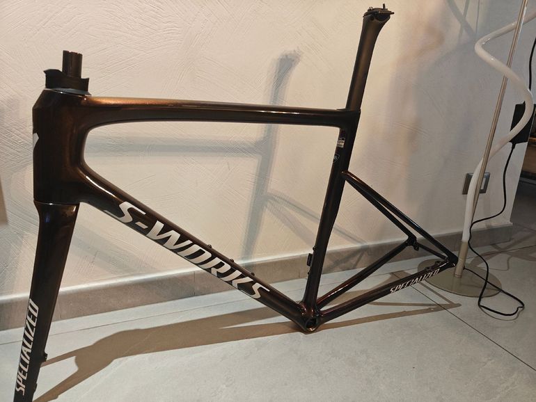 Gebrauchtes S Works Custom Shimano Dura Ace Di2 2024 Road & Gravel, Rot — Bild 2 von 3