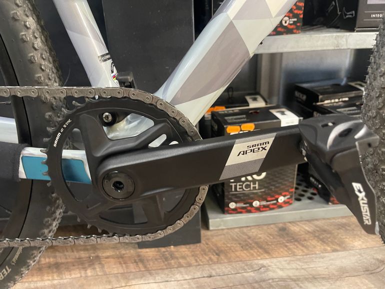 Trek Boone 5 2025 2025 Road & Gravel usato, Grigio chiaro — immagine 8 di 10