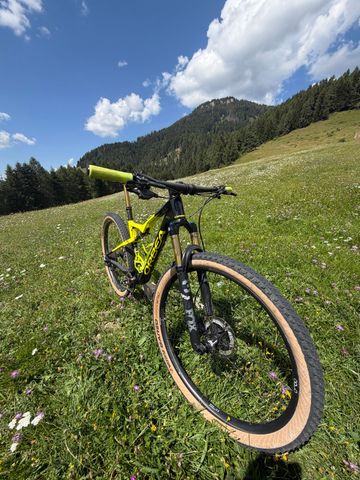 Gebrauchtes Orbea OIZ M10 2024 2024 Mountainbike, Schwarz, 29 — Bild 4 von 6