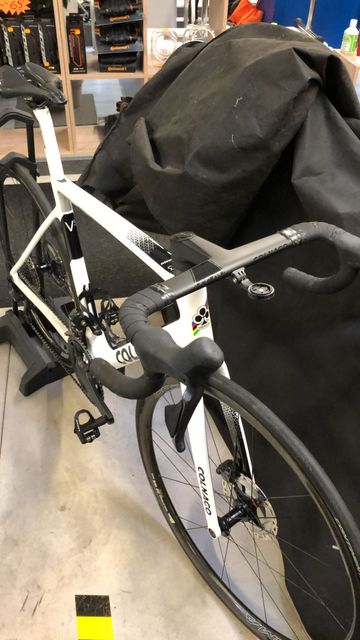 Used Colnago V3 Shimano Ultegra Di2 2023 Road & Gravel, White — image 2 of 3