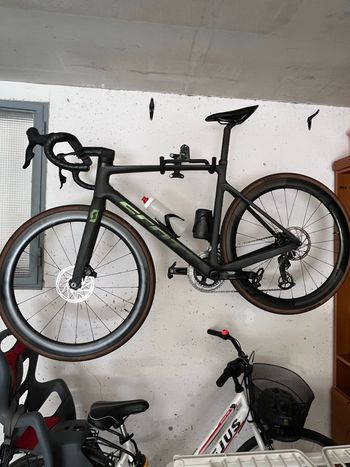 Used Scott Addict SRAM Rival eTap AXS 2023 Road & Gravel