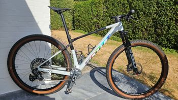 Použité Scott Scale RC Team Issue 2025 2025 Mountainbike — obrázek 2 z 9