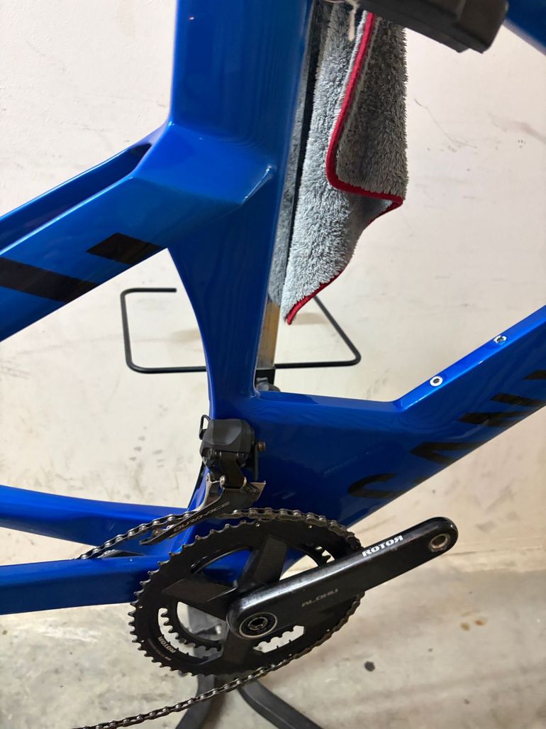 Brugt Canyon Speedmax CFR Disc Di2 2023 2023 Road & Gravel — billede 6 af 11
