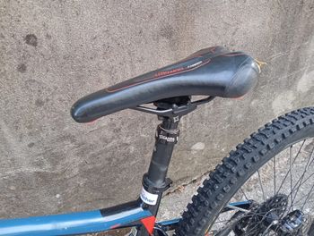 Used Giant Anthem 1 2019 2019 Mountainbike, Blue, 27.5 (650B) — image 7 of 13