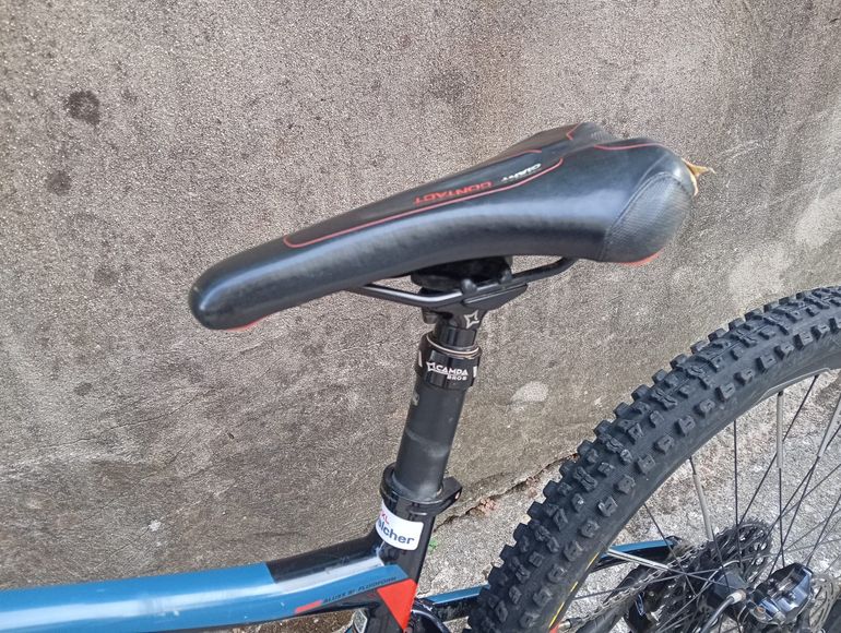 Used Giant Anthem 1 2019 2019 Mountainbike, Blue, 27.5 (650B) — image 7 of 13