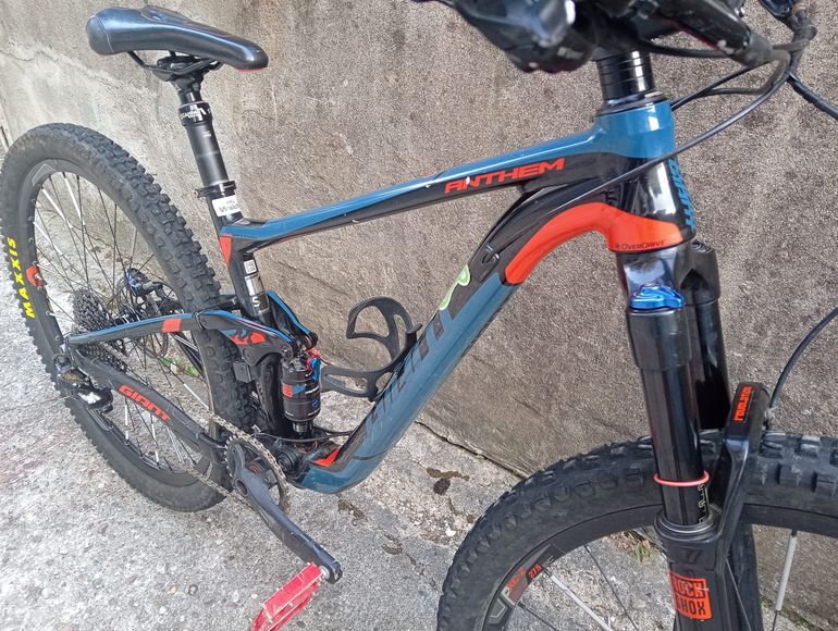 Used Giant Anthem 1 2019 2019 Mountainbike, Blue, 27.5 (650B) — image 10 of 13