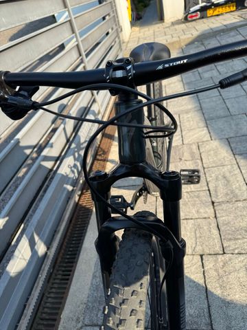 Used Specialized Rockhopper Shimano Deore 2025 Mountainbike, Green — image 5 of 5