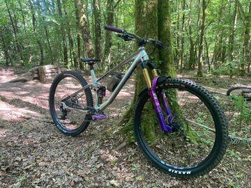 Gebrauchtes SUNN Kern Shimano Deore XT 2024 Mountainbike, Hellgrau — Bild 2 von 6