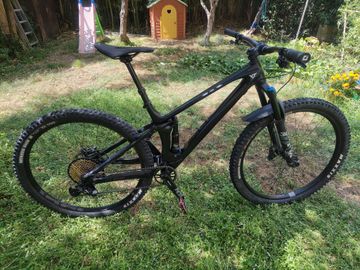Used YT Industries Izzo CORE 2 29 2023 2023 Mountainbike, Black, 29 — image 1 of 12