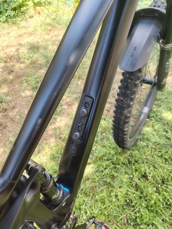 YT Industries Izzo CORE 2 29 2023 2023 Mountainbike de segunda mano, Negro — imagen 4 de 12