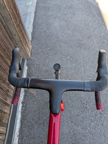 Canyon Ultimate CF SL 7 Di2 2024 2024 Road & Gravel usato, Rosso — immagine 4 di 7