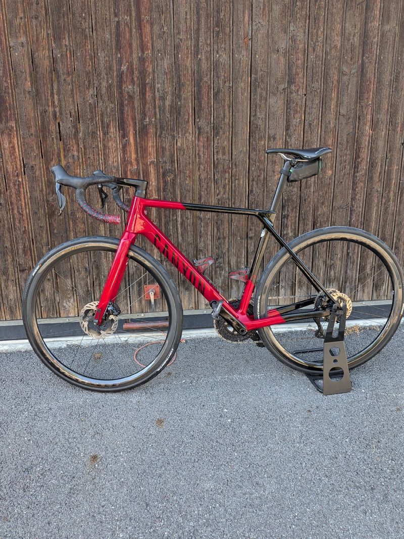 Tweedehands Canyon Ultimate CF SL 7 Di2 2024 2024 Road & Gravel