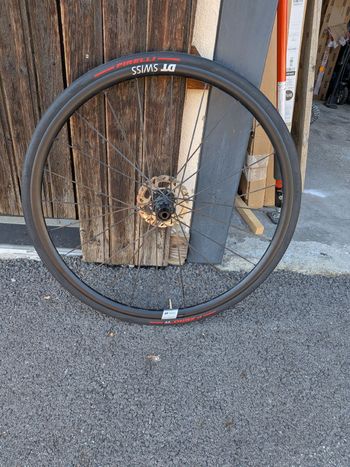 Brugt Canyon Ultimate CF SL 7 Di2 2024 2024 Road & Gravel — billede 6 af 7