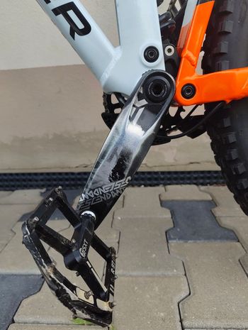 Used Mondraker SUMMUM MX 2023 2023 Mountainbike, Orange, 29, 27.5 — image 10 of 16