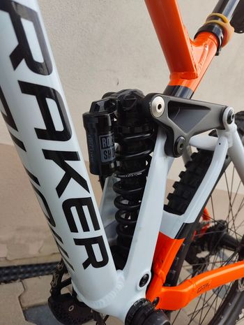Used Mondraker SUMMUM MX 2023 2023 Mountainbike, Orange, 29, 27.5 — image 8 of 16