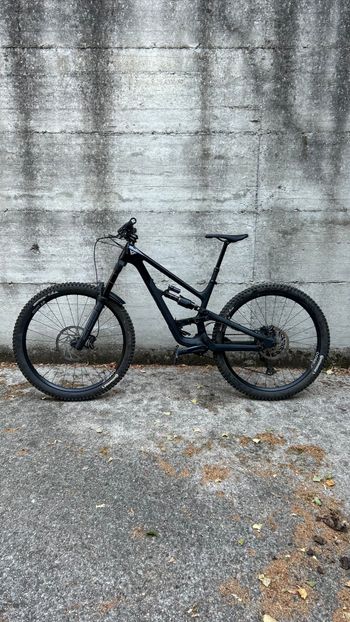Gebrauchtes YT Industries Capra 29 CORE 2 CF 2025 2025 Mountainbike, Schwarz, 29 — Bild 2 von 4