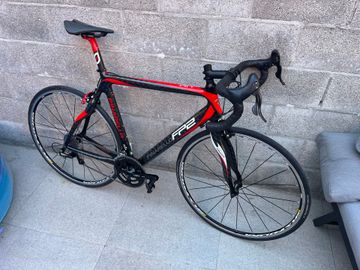 Pinarello FP Quattro Easy-Fit Force / Rival Bike 2013 2013 Road & Gravel usato