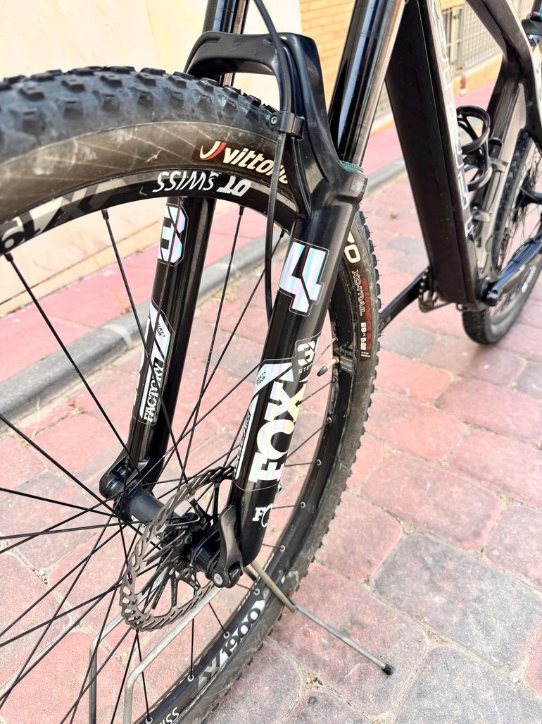 Ghost Lector FS SF Essential 2024 2024 Mountainbike usato, Nero — immagine 6 di 6