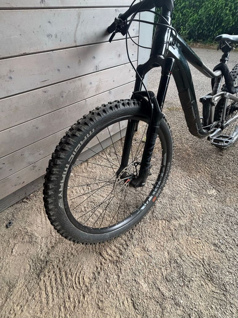 Giant Reign 2 2024 2024 Mountainbike d'occasion — image 7 sur 9