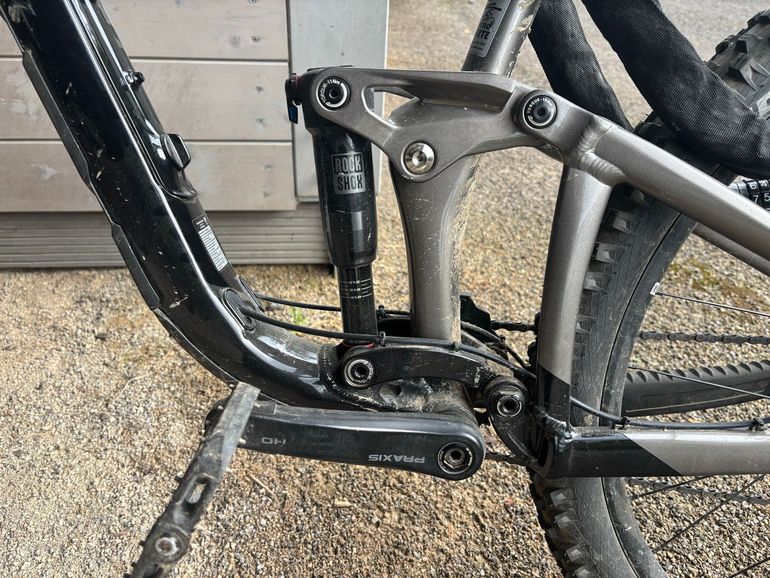 Giant Reign 2 2024 2024 Mountainbike d'occasion — image 5 sur 9