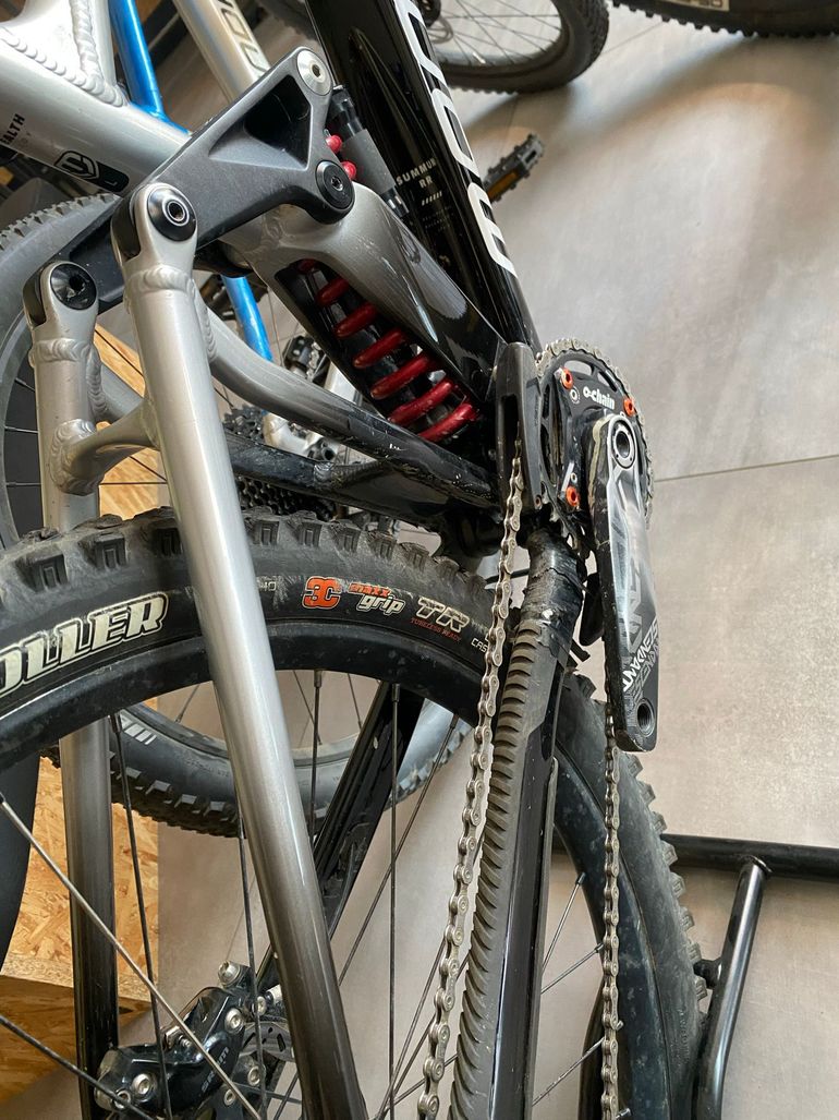 Brugt Mondraker SUMMUM RR Mullet 2025 2025 Mountainbike — billede 13 af 13
