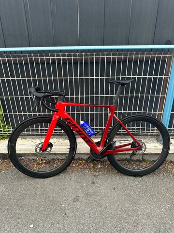 Giant Propel Advanced 2 2024 2024 Road & Gravel de segunda mano, Rojo — imagen 1 de 4