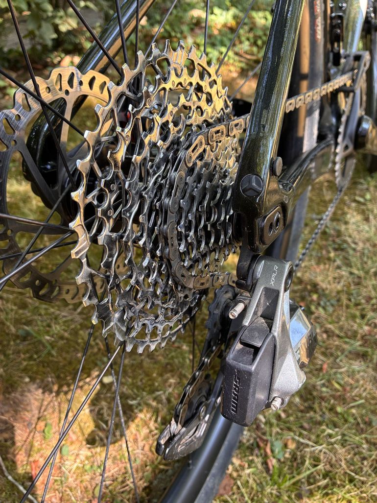 Giant Revolt, Advanced 1 2022 2022 Road & Gravel d'occasion — image 3 sur 7