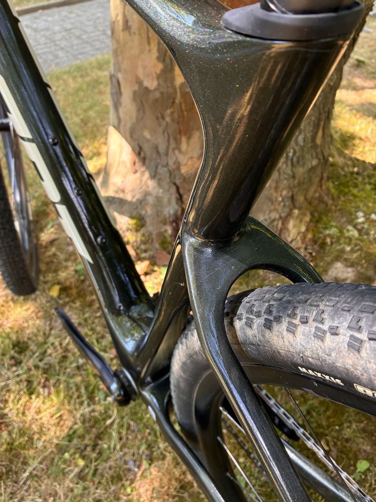 Giant Revolt, Advanced 1 2022 2022 Road & Gravel d'occasion — image 5 sur 7