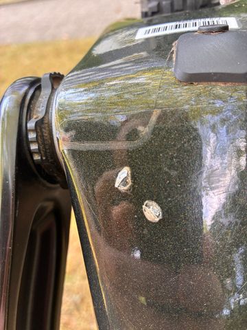 Used Giant Revolt, Advanced 1 2022 2022 Road & Gravel, Green — image 4 of 7
