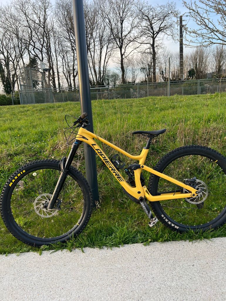 Lapierre Spicy CF 6.9 2023 2023 Mountainbike usato, Arancione — immagine 2 di 6