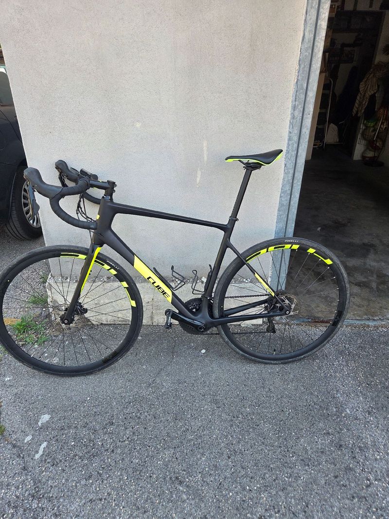Used CUBE ATTAIN GTC RACE 2020 2020 Road & Gravel