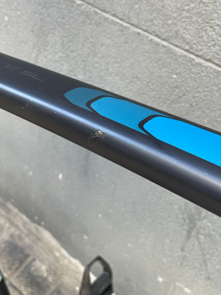 Trek Domane SL 5 Disc 2019 2019 Road & Gravel usato, Blu — immagine 2 di 4