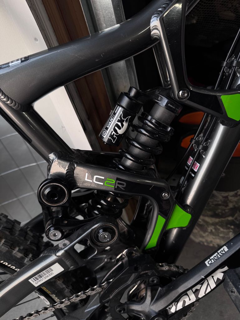 Used Rocky Mountain Flatline Park 2013 2013 Mountainbike, Light Gray, 26 — image 4 of 8
